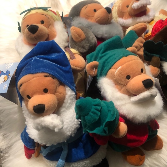 NWT Disney Winnie The Pooh International Santa - Picture 3 of 11